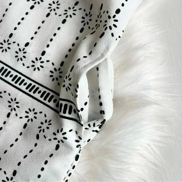 Lulu’s Graphic Price Black & White Shift Dress with Pockets - Picture 10 of 11